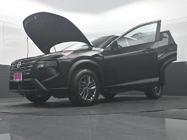 Used 2026 Nissan Rogue SV FWD image 52