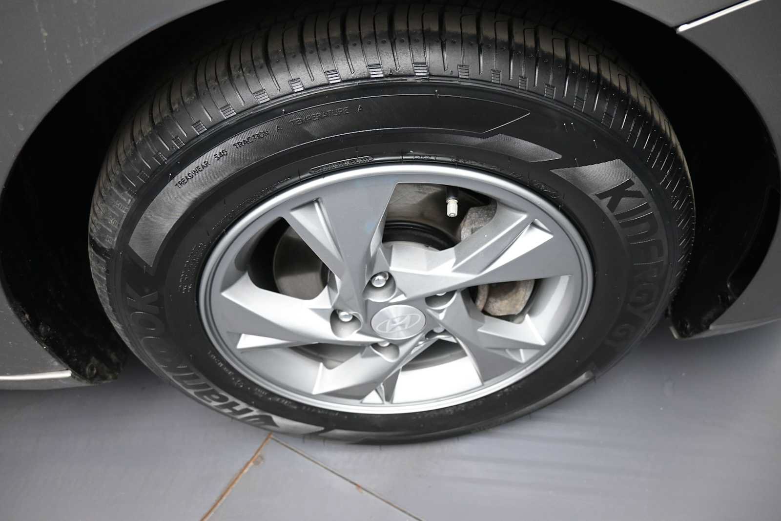 Certified 2023 Hyundai Elantra SE FWD image 12