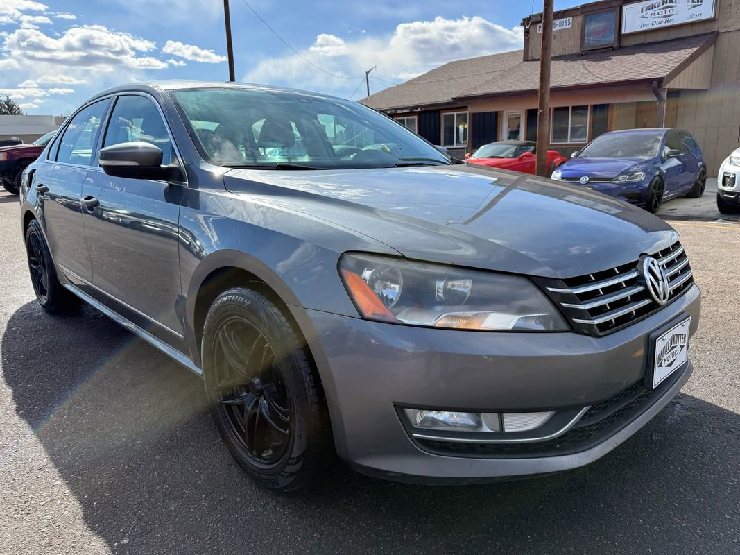Used 2014 Volkswagen Passat TDI SE image 1