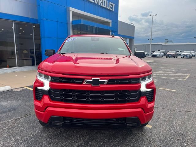 Used 2022 Chevrolet Silverado 1500 RST AWD/4WD image 2
