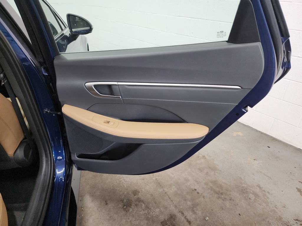Used 2021 Hyundai Sonata Limited FWD image 31