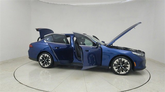 Used 2026 BMW 530i image 68