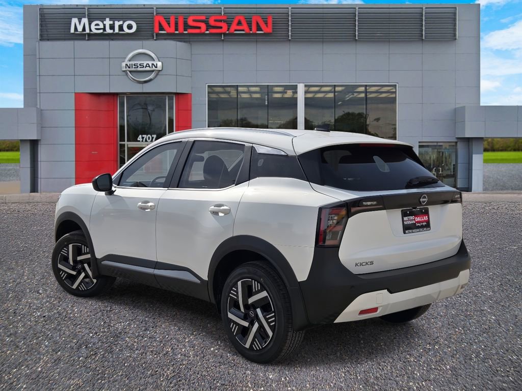 New 2026 Nissan Kicks SV image 4