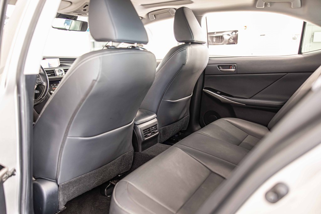 Used 2017 Lexus IS 300 AWD image 35