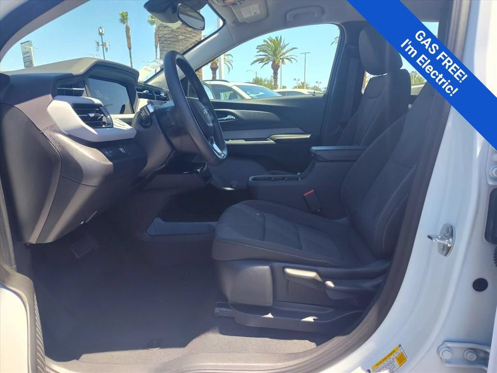 New 2027 Chevrolet Bolt LT FWD image 5