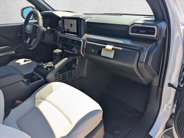 Used 2025 Toyota 4Runner SR5 AWD/4WD image 21