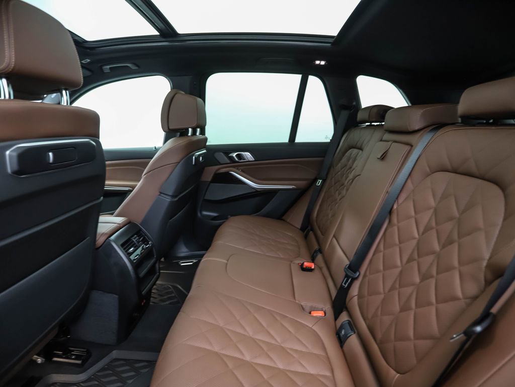 New 2026 BMW X5 xDrive50e w/ Premium Package image 22