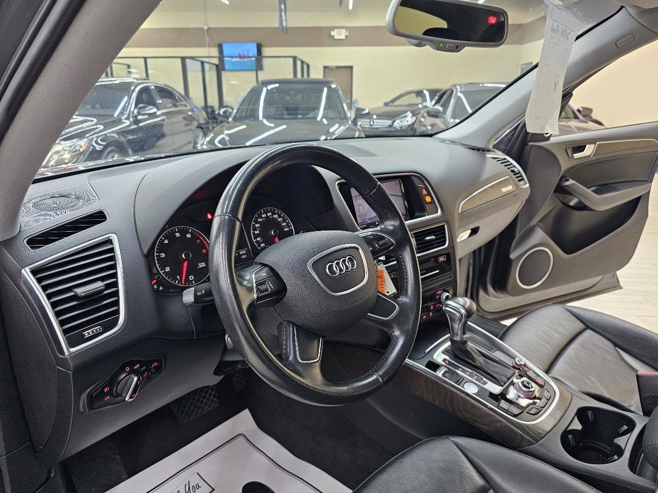 Used 2016 Audi Q5 2.0T Premium Plus w/ Technology Package AWD/4WD image 19
