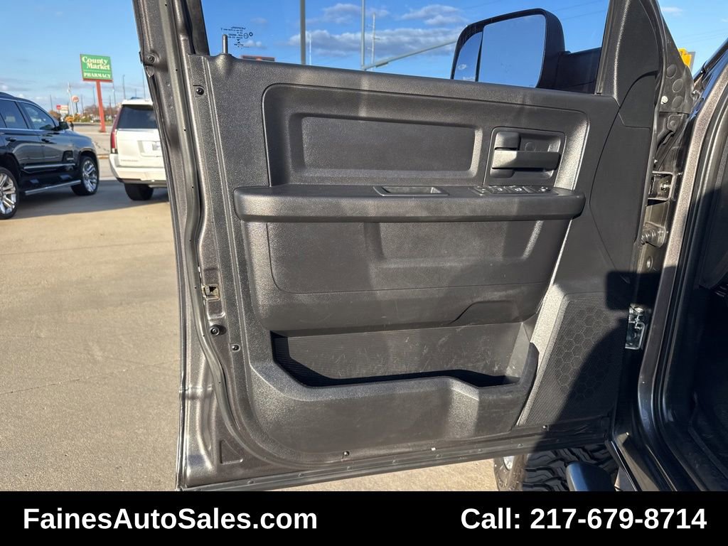 Used 2016 RAM 2500 Tradesman w/ Chrome Appearance Group image 87