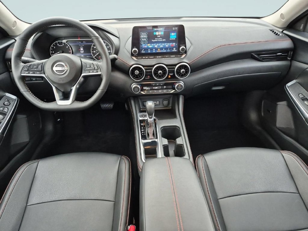 Used 2025 Nissan Sentra SR w/ SR Premium Package FWD image 25