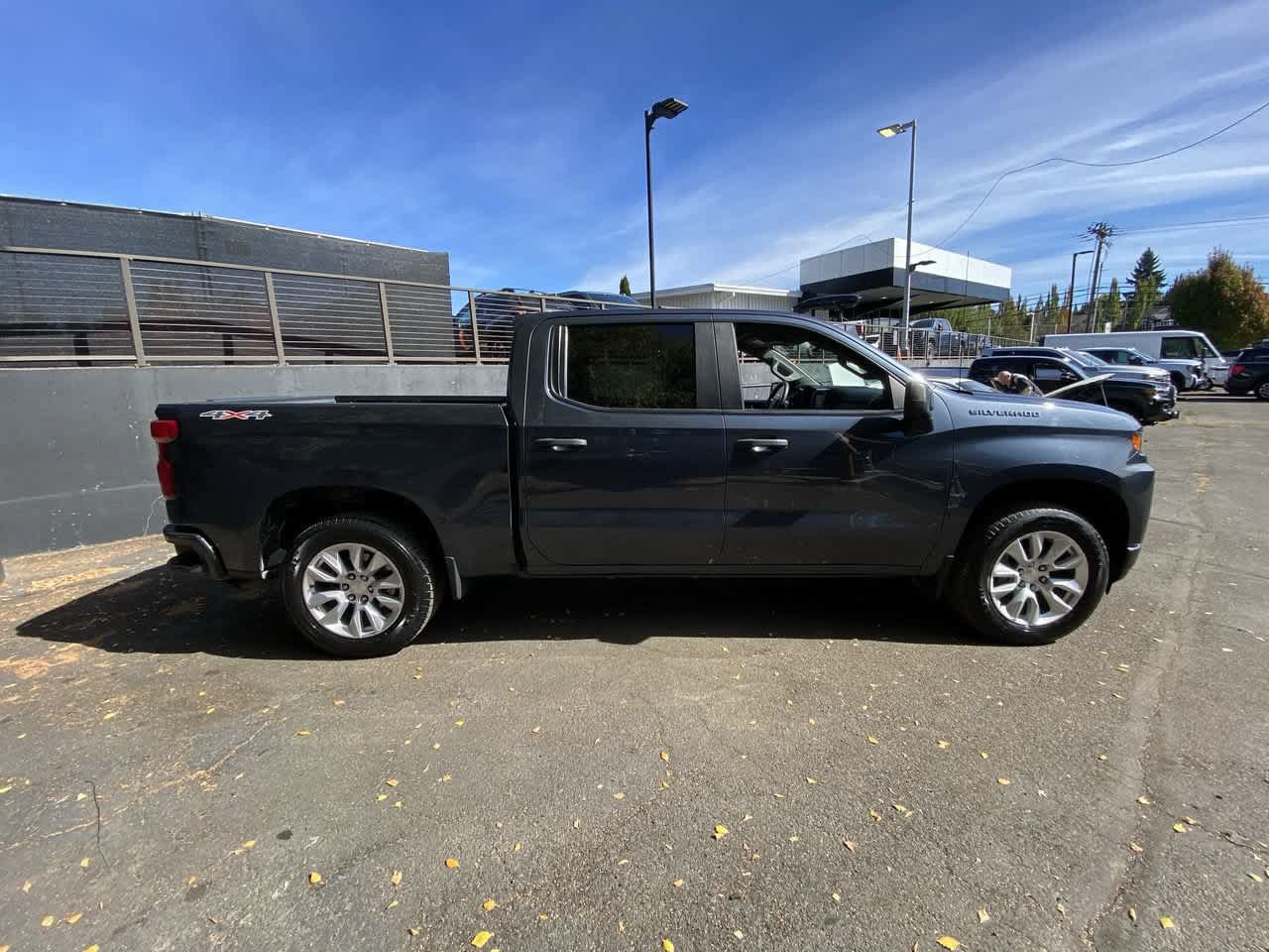 Used 2022 Chevrolet Silverado 1500 Custom AWD/4WD image 7