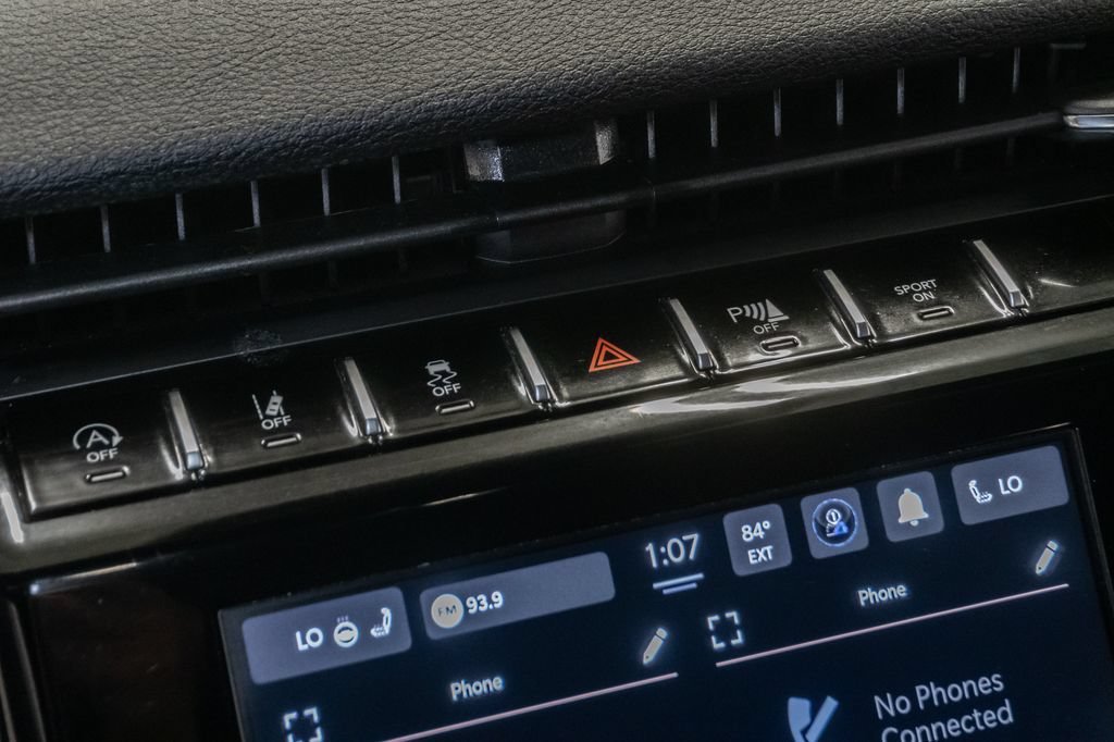 Certified 2023 Jeep Grand Cherokee L Laredo AWD/4WD image 17