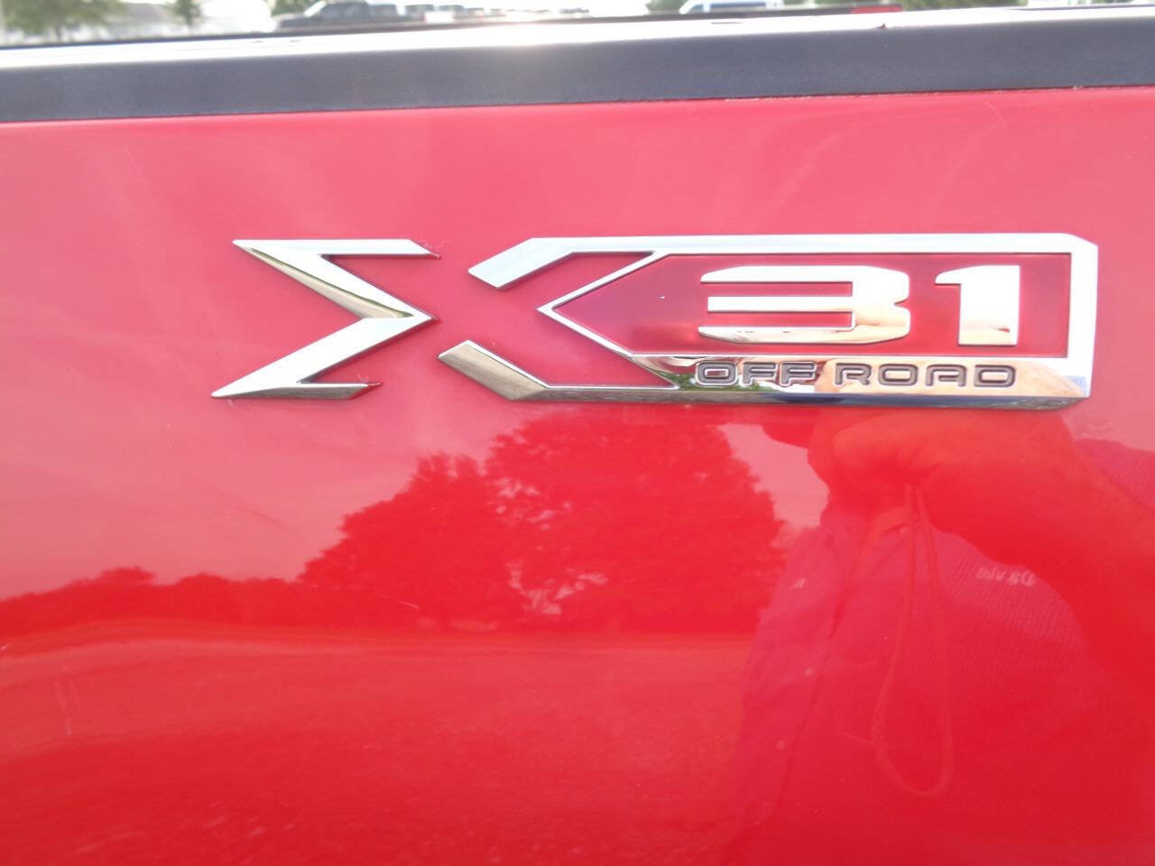 Used 2022 GMC Sierra 3500 SLT w/ SLT Premium Package AWD/4WD image 13