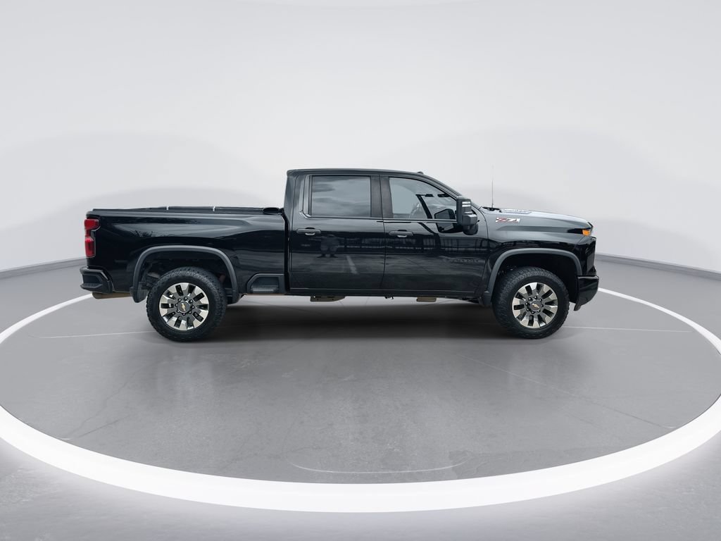 Used 2024 Chevrolet Silverado 2500 Custom w/ Custom Value Package AWD/4WD image 9