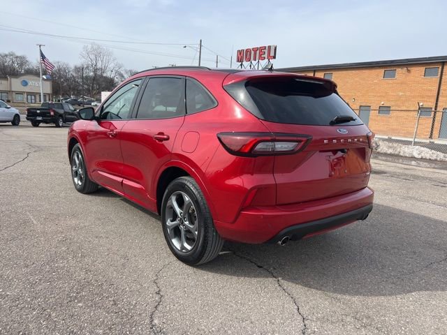 Certified 2024 Ford Escape ST-Line w/ Tech Pack #1 image 6