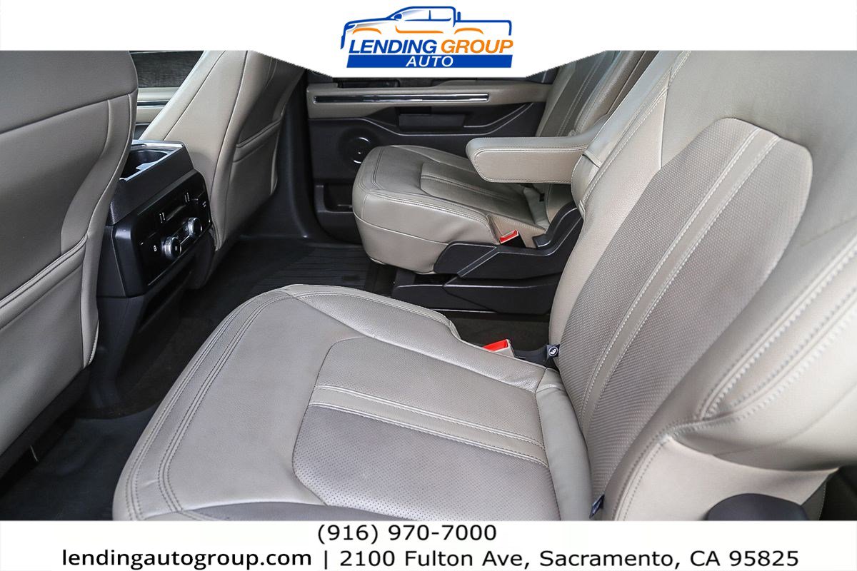 Used 2019 Ford Expedition Limited w/ Special Edition Package image 18