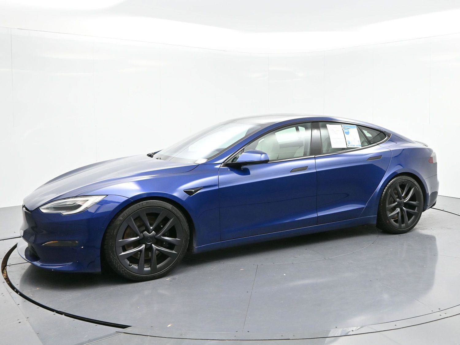 Used 2021 Tesla Model S Plaid image 4