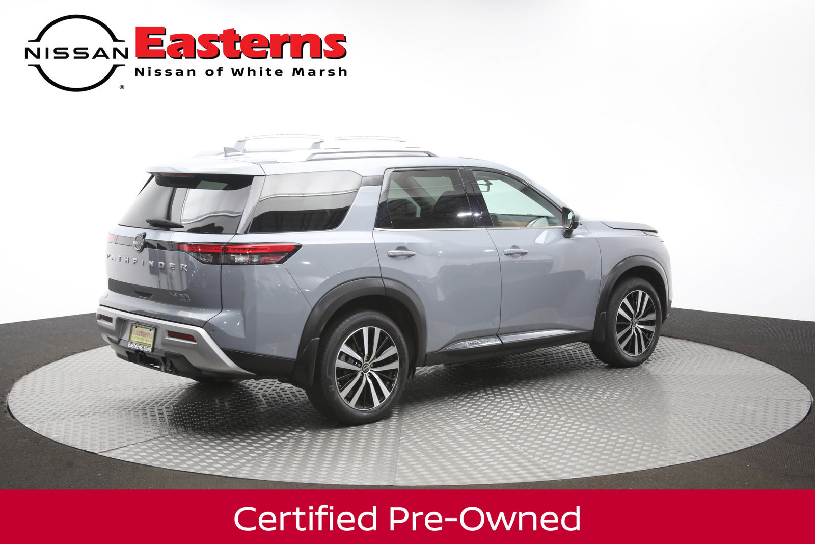 Used 2023 Nissan Pathfinder Platinum w/ Cargo Package AWD/4WD image 40