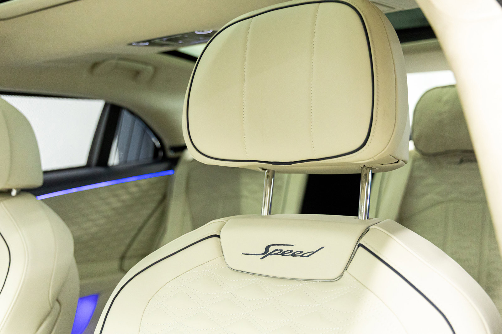 Certified 2025 Bentley Flying Spur Plug-In Hybrid AWD/4WD image 39