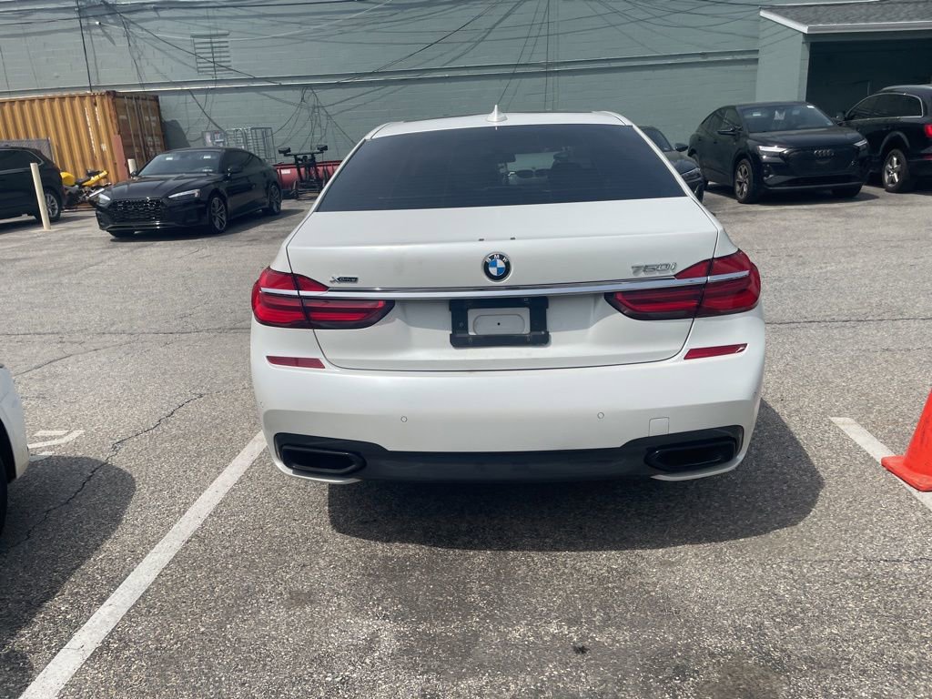 Used 2018 BMW 750i xDrive image 6