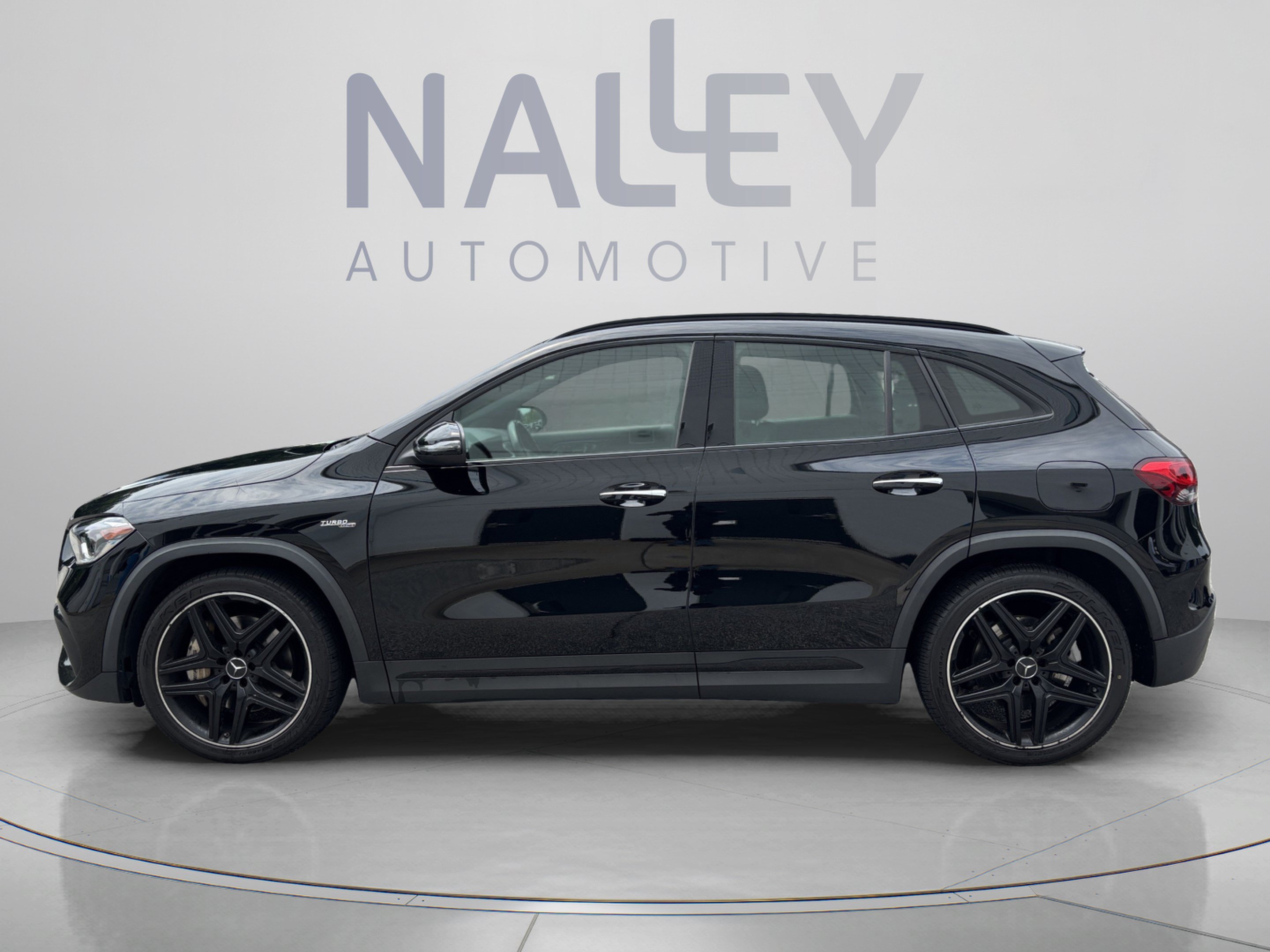 Used 2022 Mercedes-Benz GLA 35 AMG 4MATIC image 2