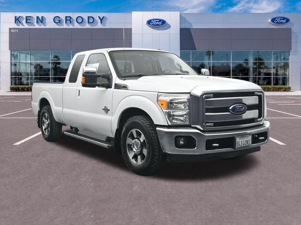 Used 2013 Ford F250 Lariat RWD image 1