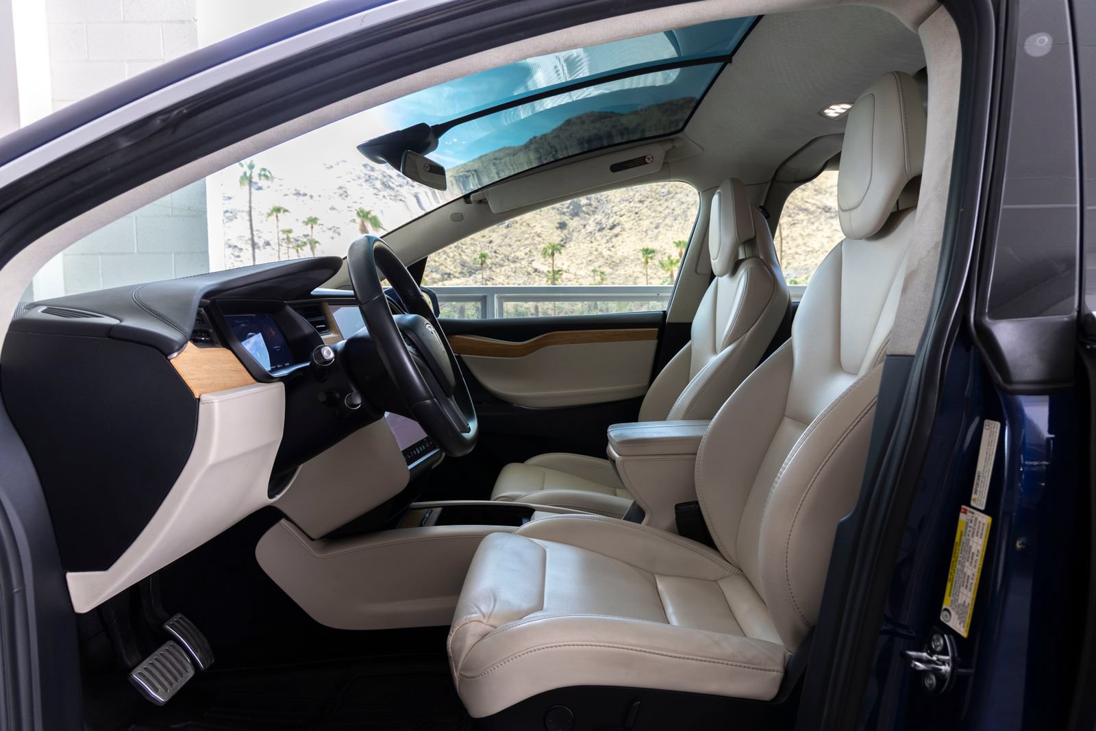 Used 2018 Tesla Model X 100D AWD/4WD image 15
