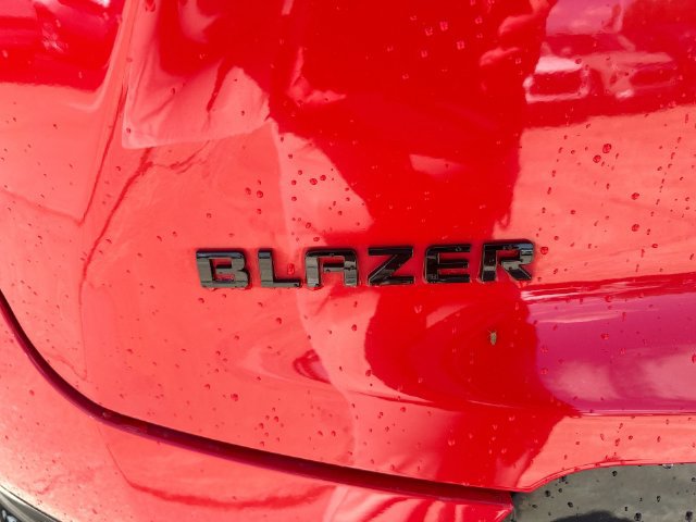 Used 2021 Chevrolet Blazer RS w/ Driver Confidence II Package FWD image 59