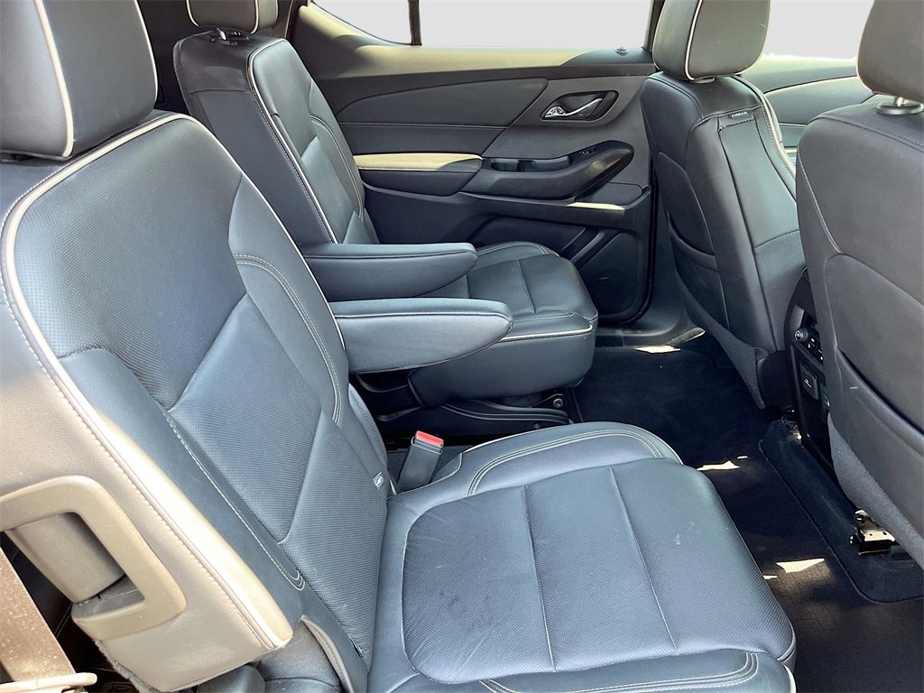 Used 2022 Chevrolet Traverse Premier w/ Redline Edition image 30