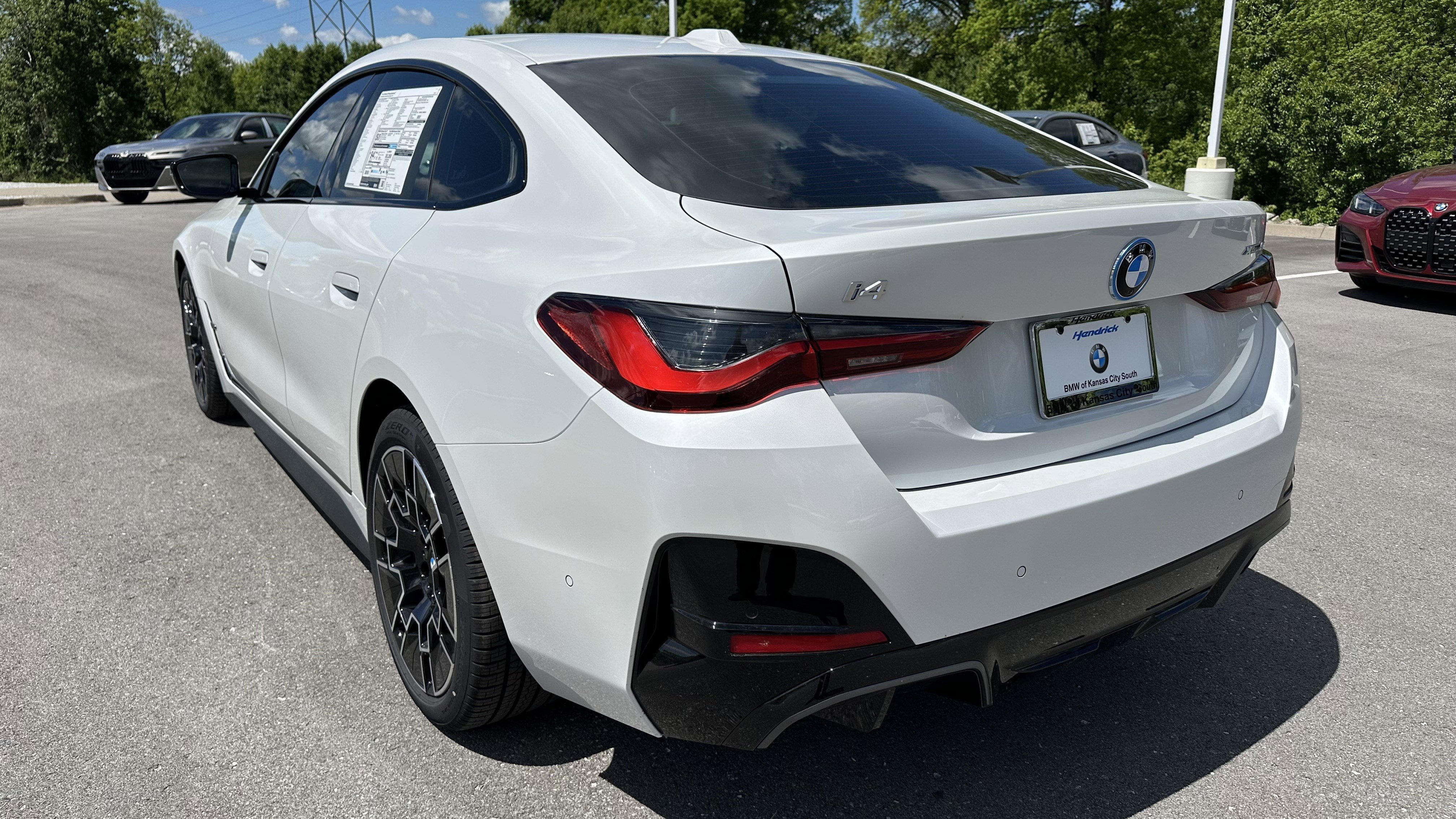 Used 2025 BMW i4 xDrive40i w/ M Sport Package AWD/4WD image 8