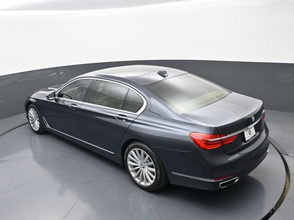 Used 2016 BMW 740i RWD image 34
