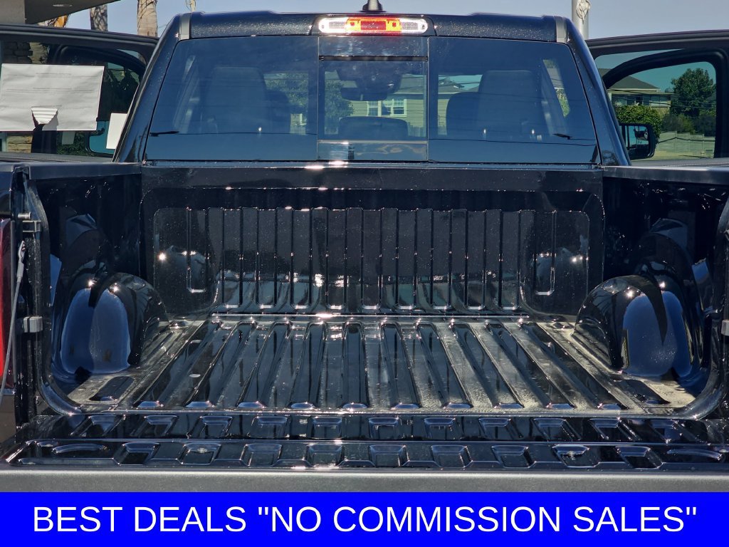 New 2026 RAM 1500 Laramie w/ Night Edition AWD/4WD image 12