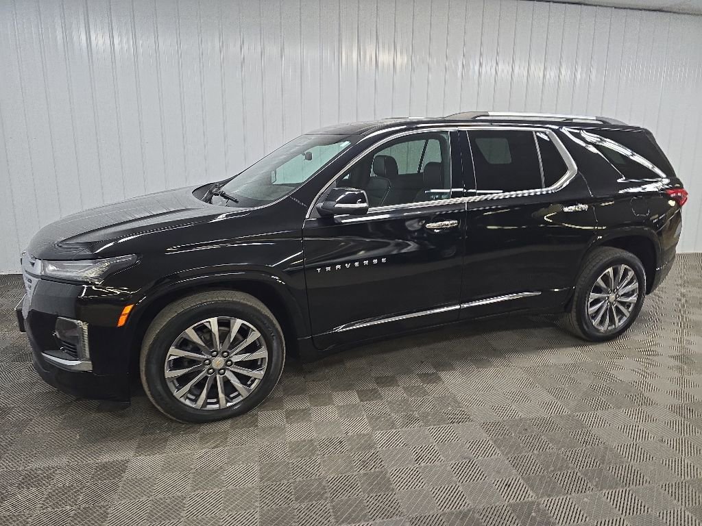 Used 2023 Chevrolet Traverse Premier AWD/4WD image 6