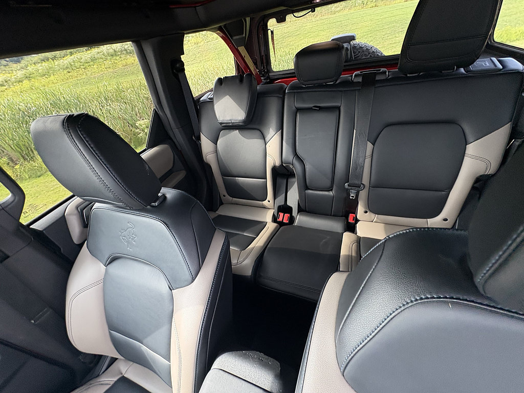 Used 2023 Ford Bronco Wildtrak AWD/4WD image 32