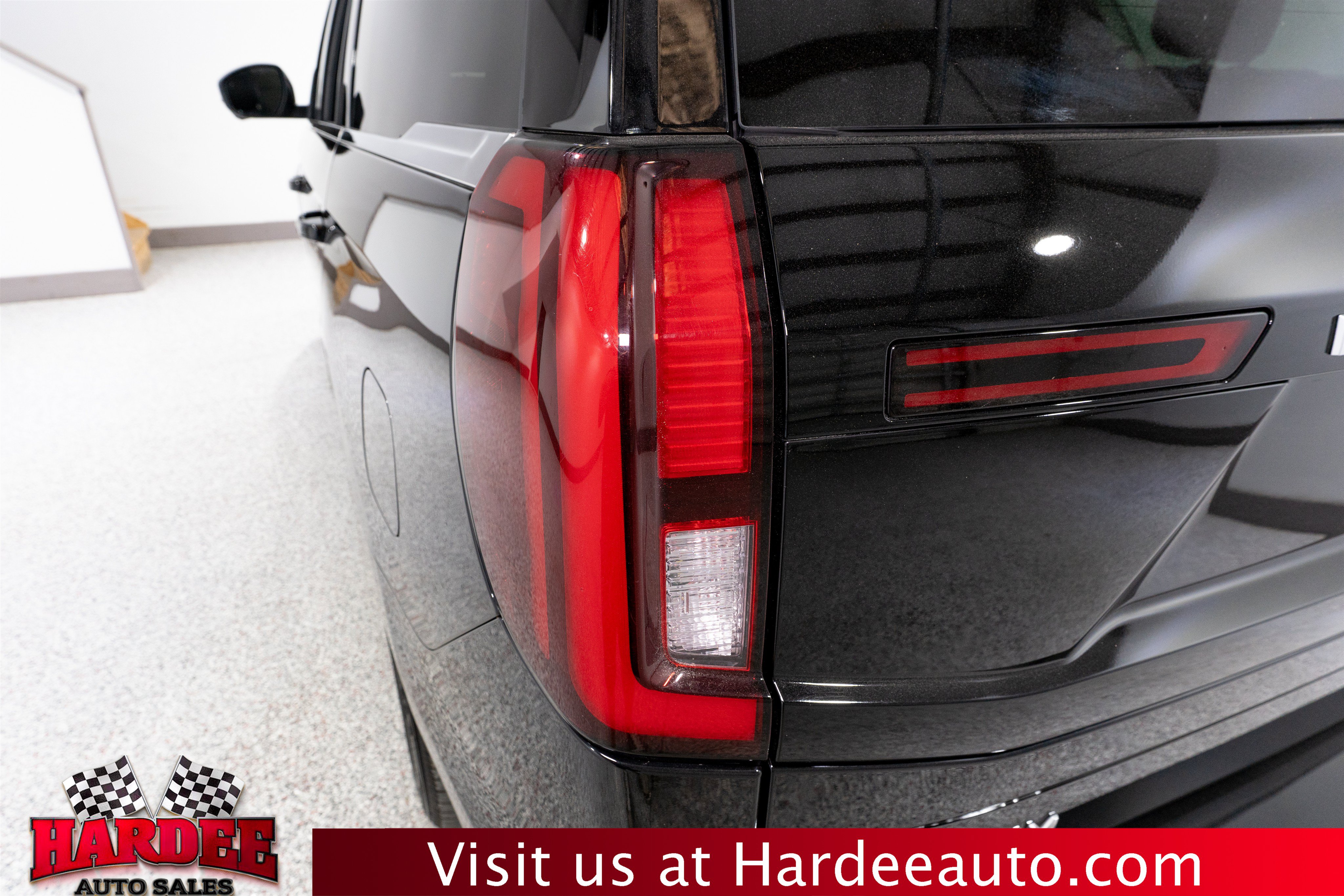 Used 2025 Ford Expedition Platinum w/ Platinum Ultimate Package AWD/4WD image 9