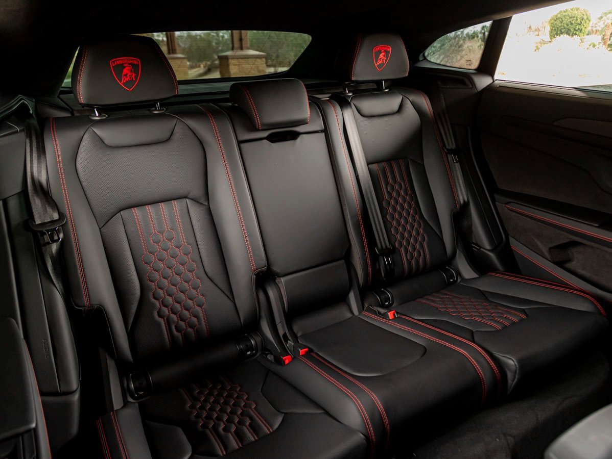 Used 2025 Lamborghini Urus SE image 23