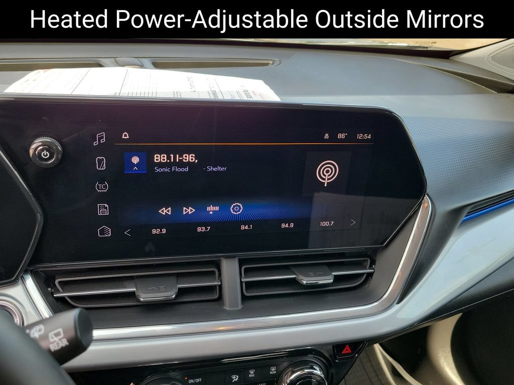 Used 2024 Chevrolet Trax LT w/ Driver Confidence Package FWD image 17