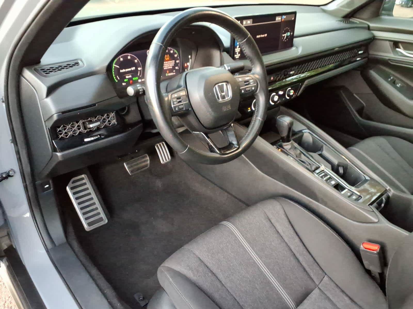 Used 2024 Honda Accord Sport image 14