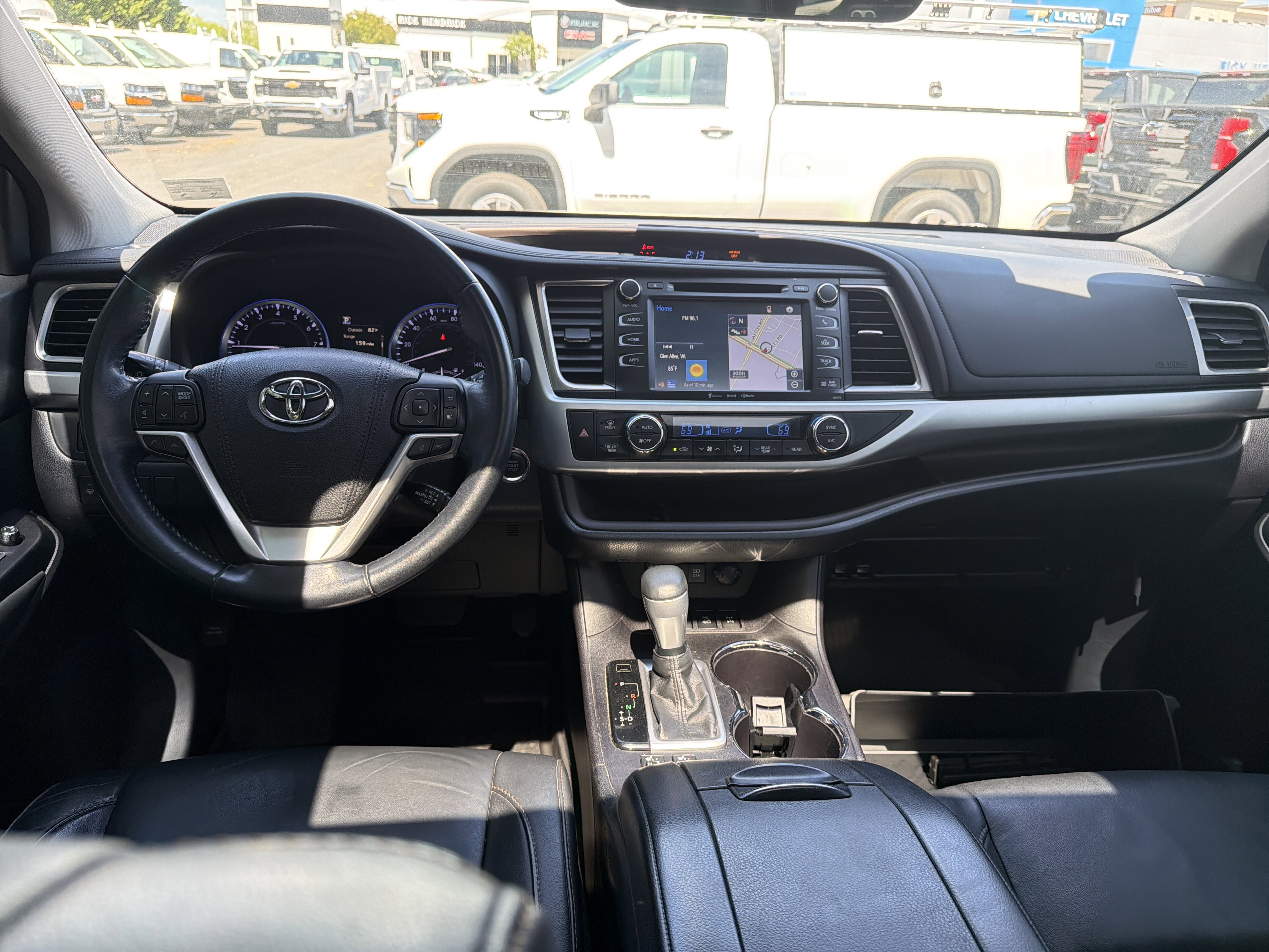 Used 2018 Toyota Highlander XLE image 29
