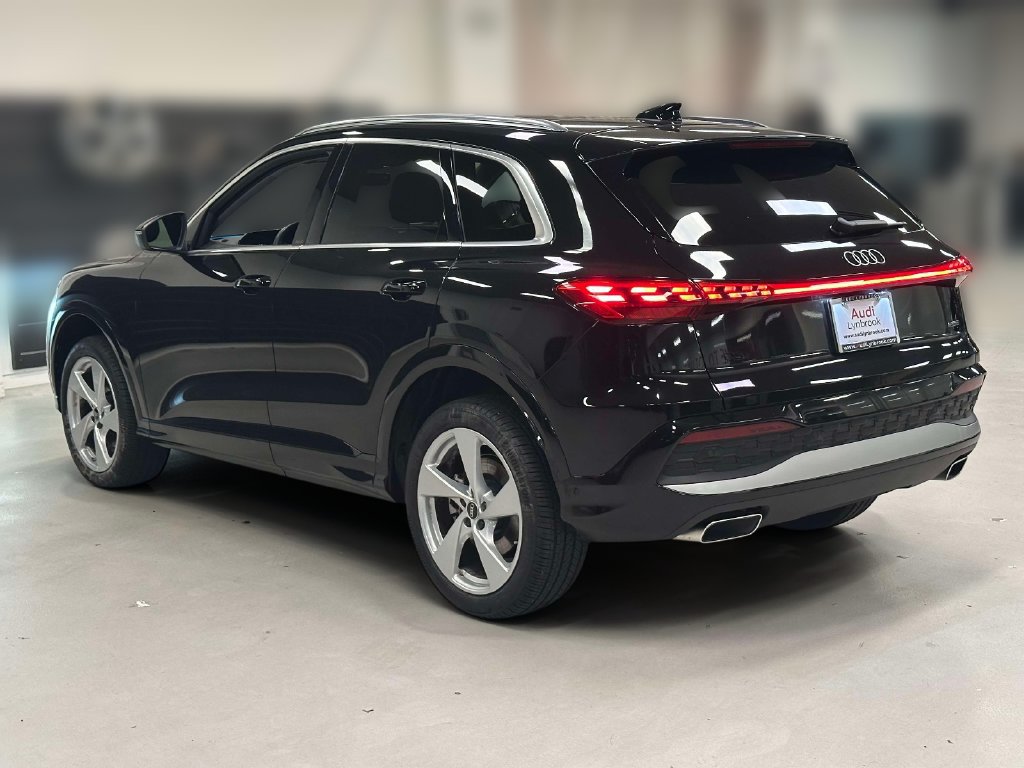 Used 2025 Audi Q5 Premium Plus w/ Premium Plus AWD/4WD image 6