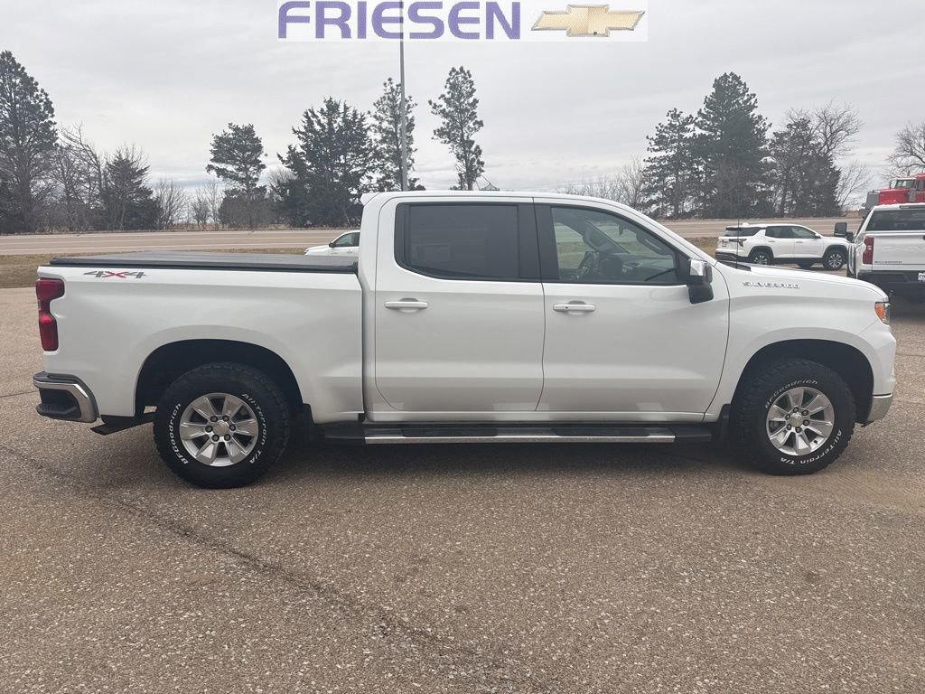 Used 2022 Chevrolet Silverado 1500 LT w/ Convenience Package II image 6