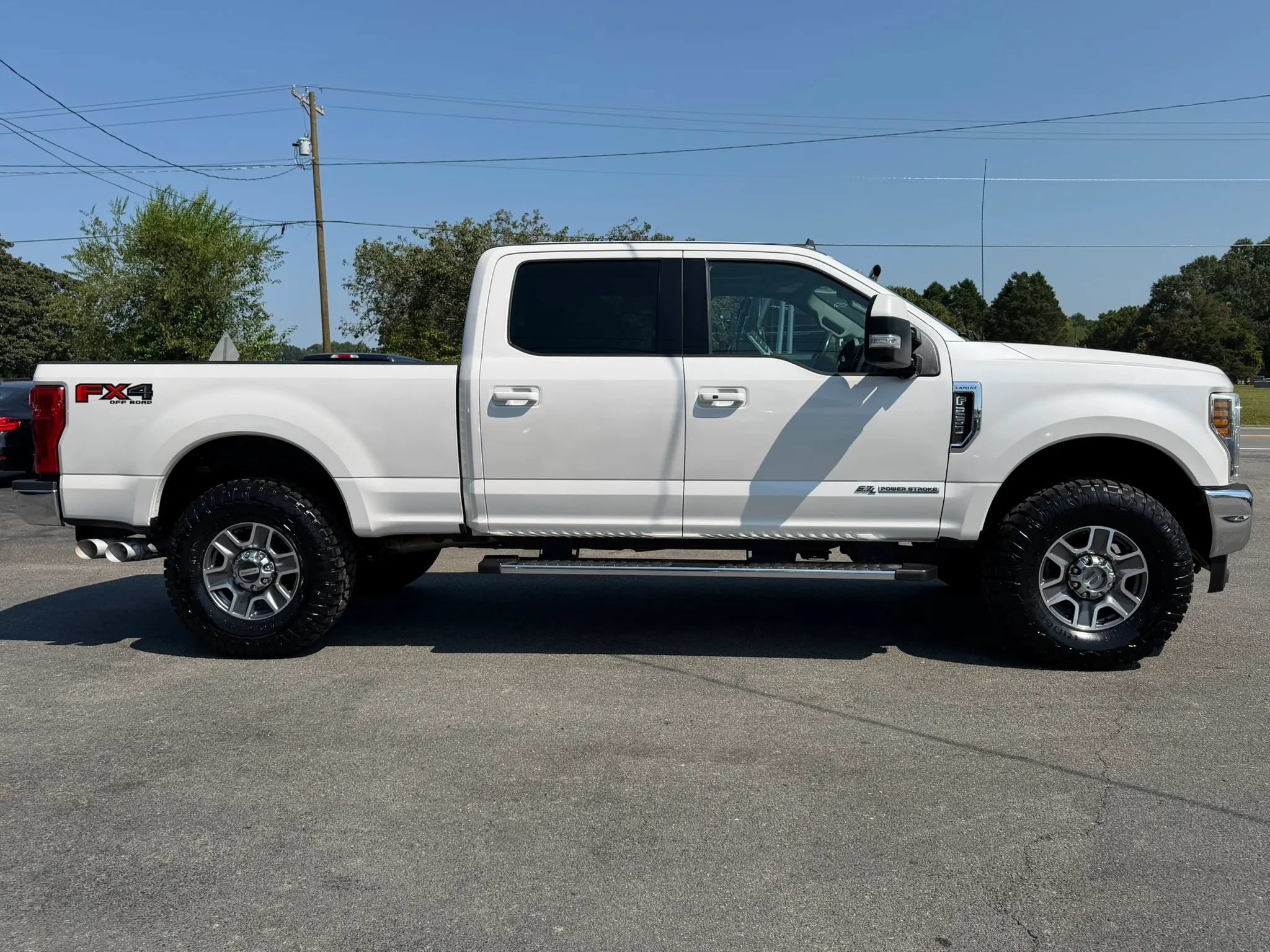 Used 2019 Ford F250 Lariat w/ Lariat Ultimate Package AWD/4WD image 4