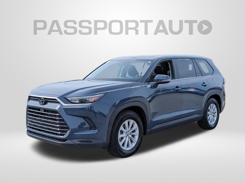 Used 2025 Toyota Grand Highlander AWD image 1