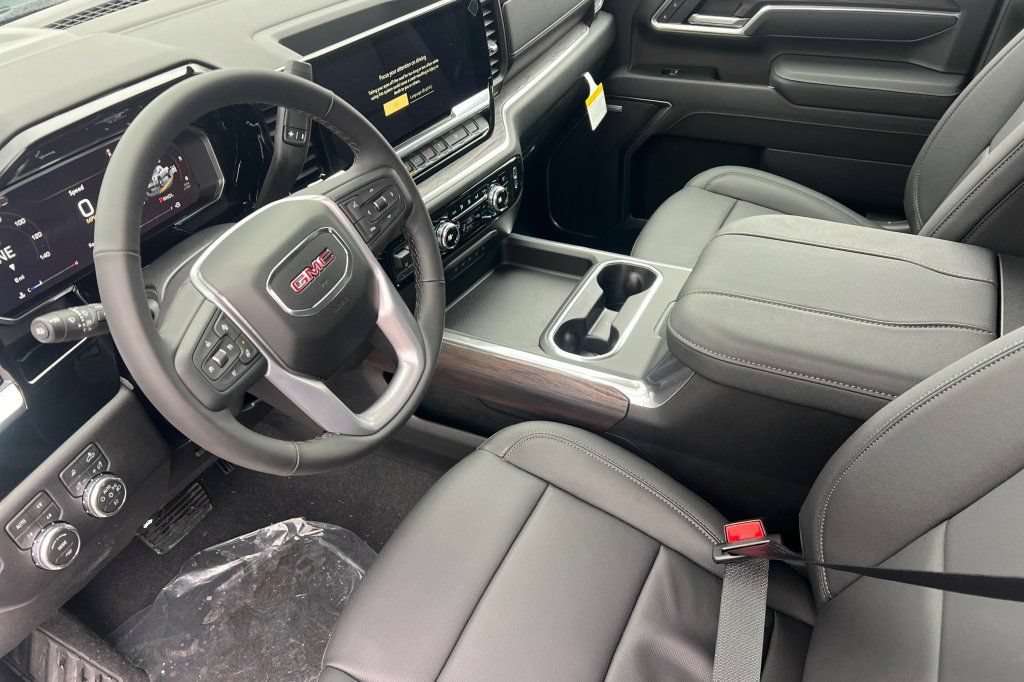 New 2026 GMC Sierra 3500 SLT w/ SLT Convenience Package AWD/4WD image 7