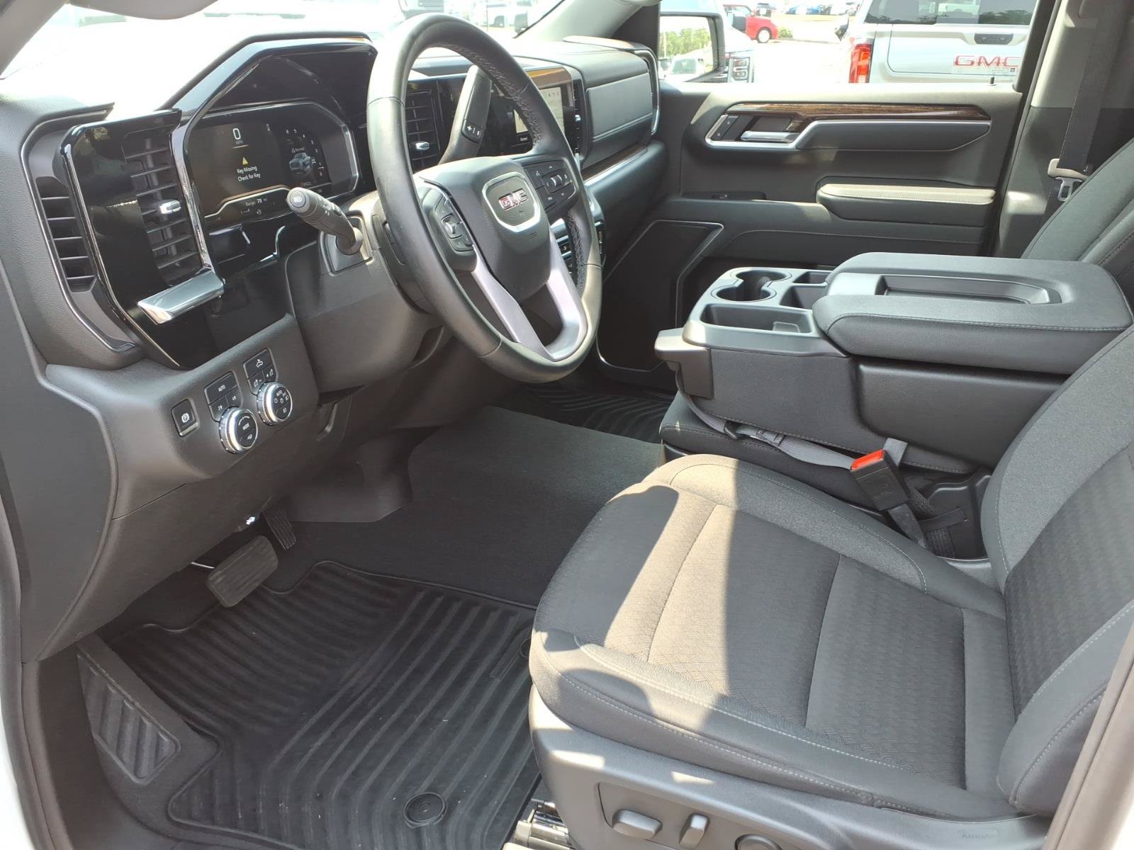 Certified 2025 GMC Sierra 1500 Elevation AWD/4WD image 11