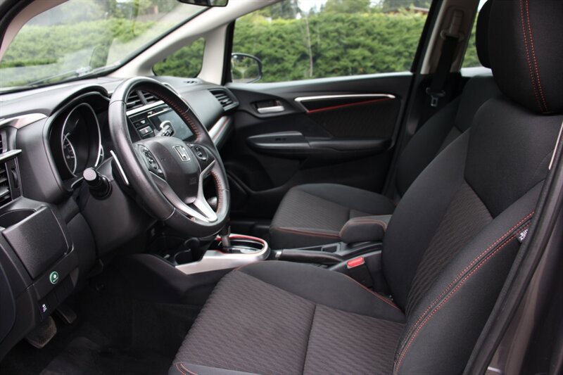 Used 2018 Honda Fit Sport image 5