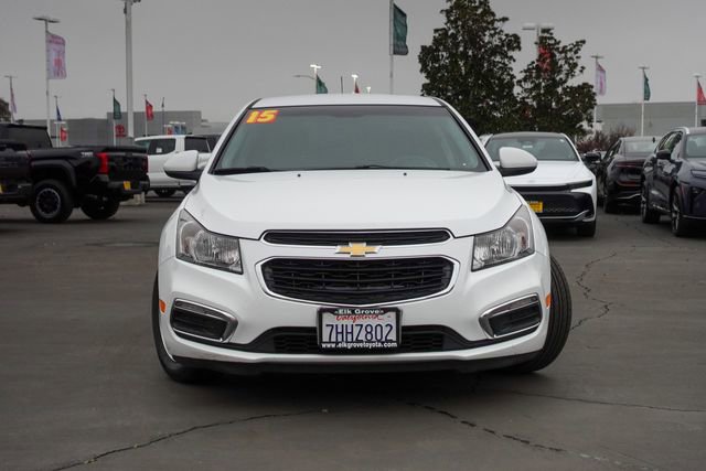 Used 2015 Chevrolet Cruze LT w/ Technology Package image 3