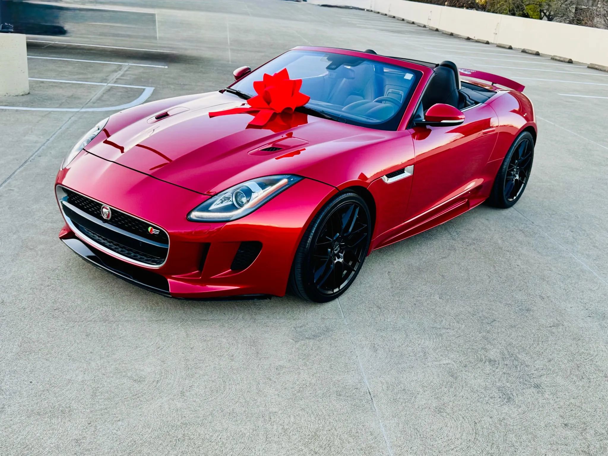 Used 2017 Jaguar F-TYPE S image 19