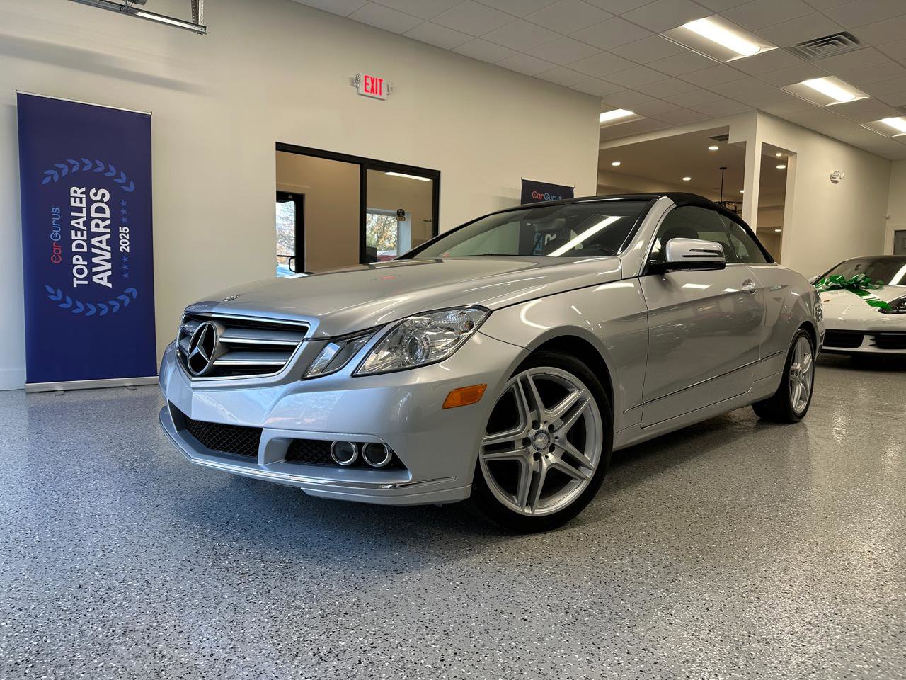 Used 2011 Mercedes-Benz E 350 Cabriolet image 2