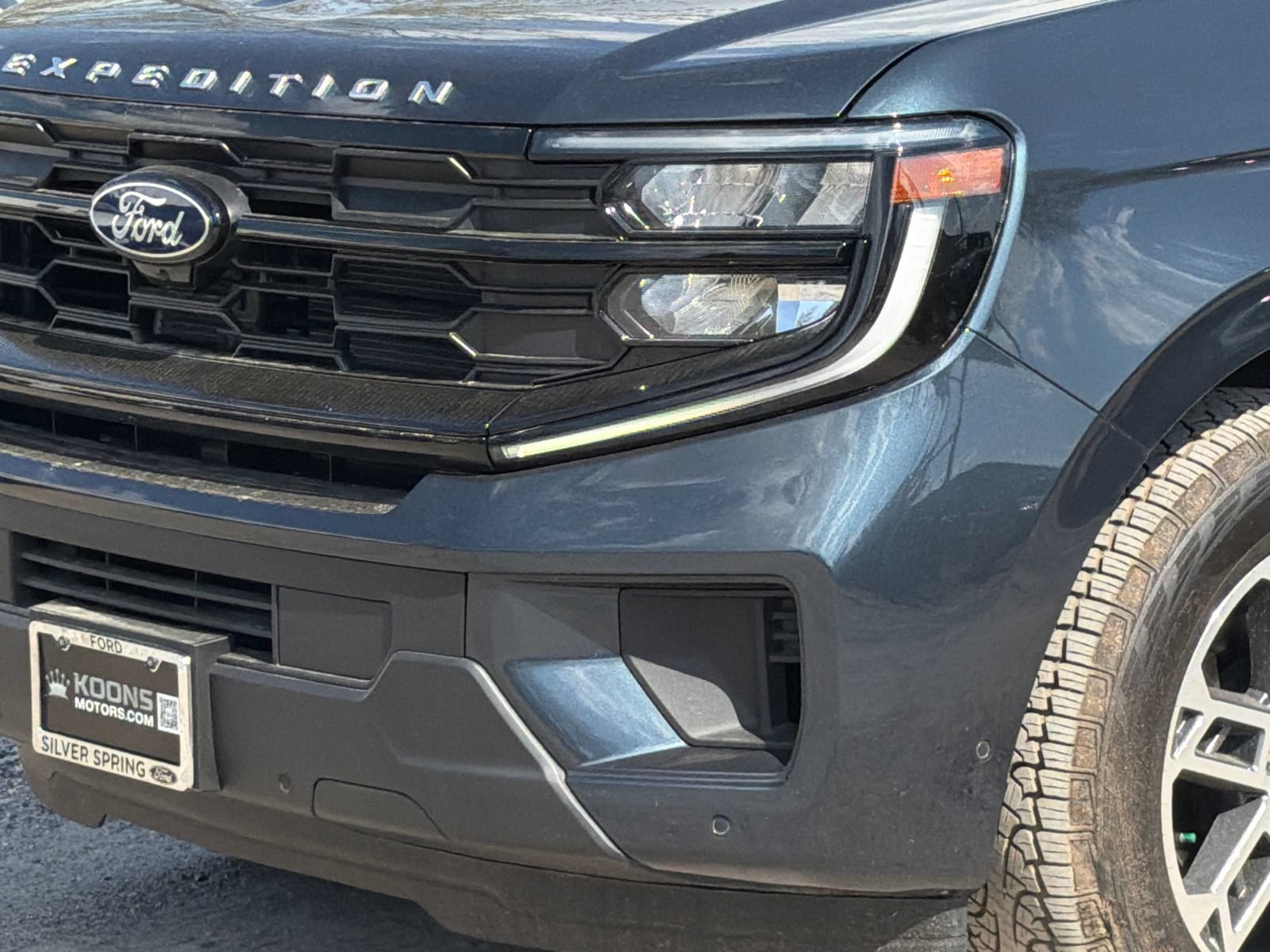 New 2025 Ford Expedition Max Active AWD/4WD image 2